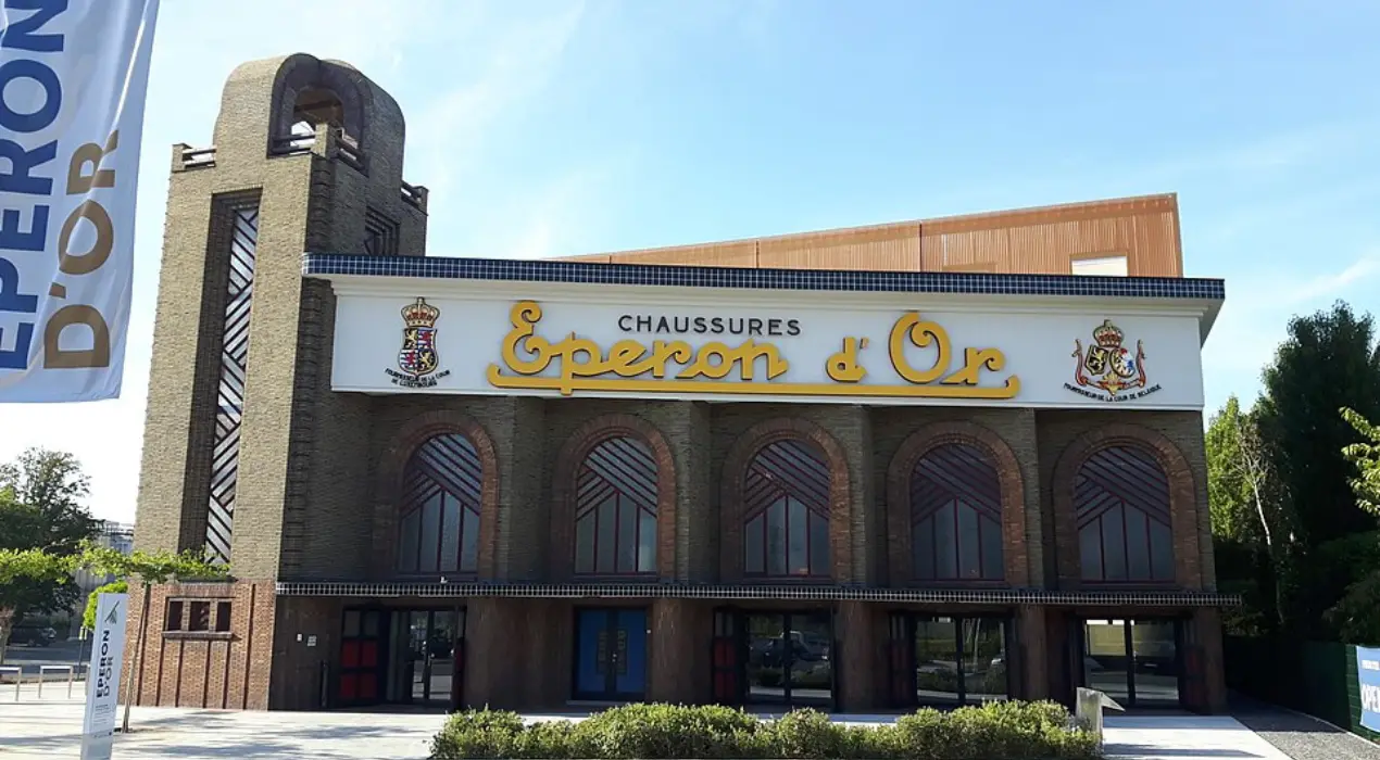 Izegem Eperon d’Or Transforms into Heritage Centre with Art Pool