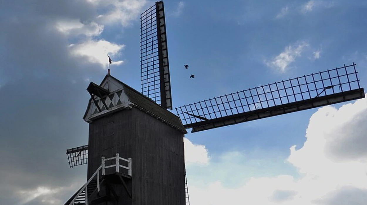 Kortrijk’s Hoogmolen Windmill to Undergo €500K Renovation