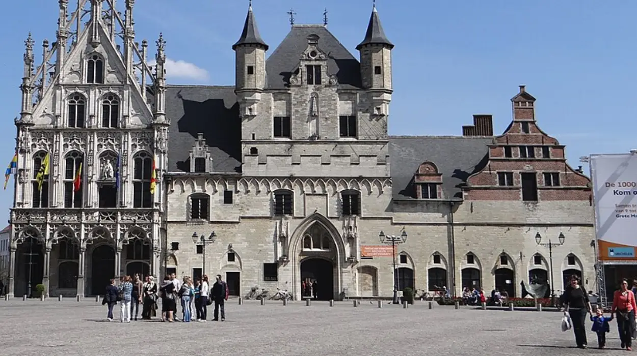 Mechelen Rents Exceed €1,000 with Keerdok, Komet, Maarten