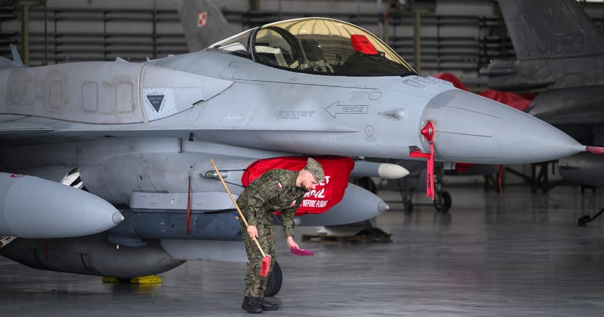 Poland Shuts Airspace, Deploys Jets in Response to Major Russian Attack on Ukraine