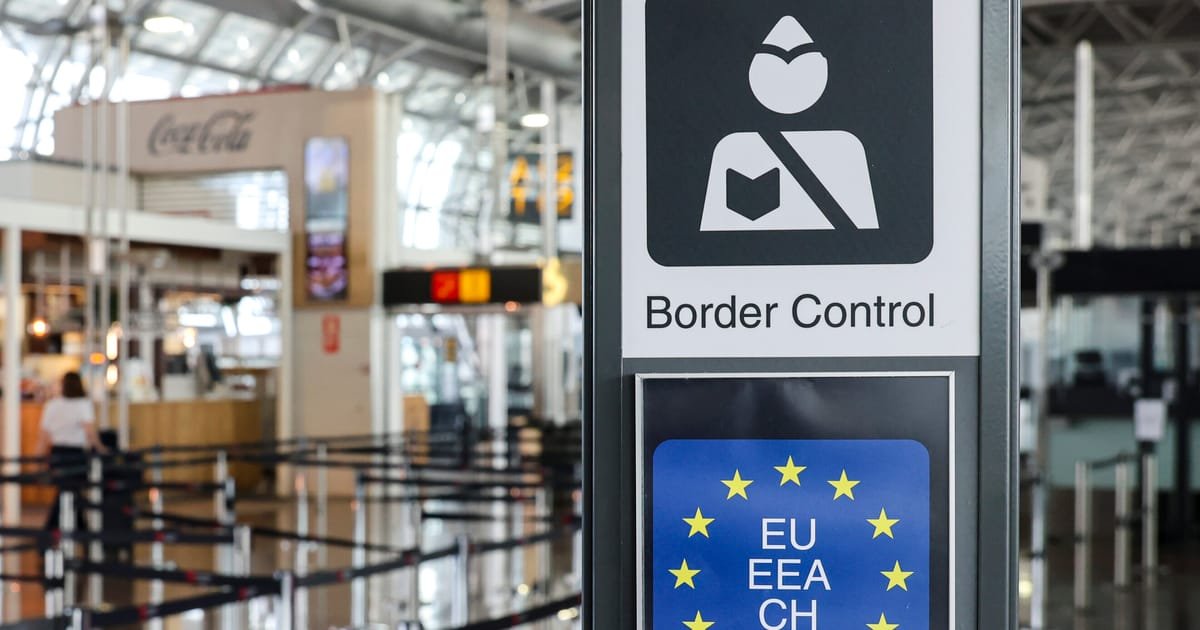 Stricter Visa Rules for Russians Recommended by Brussels