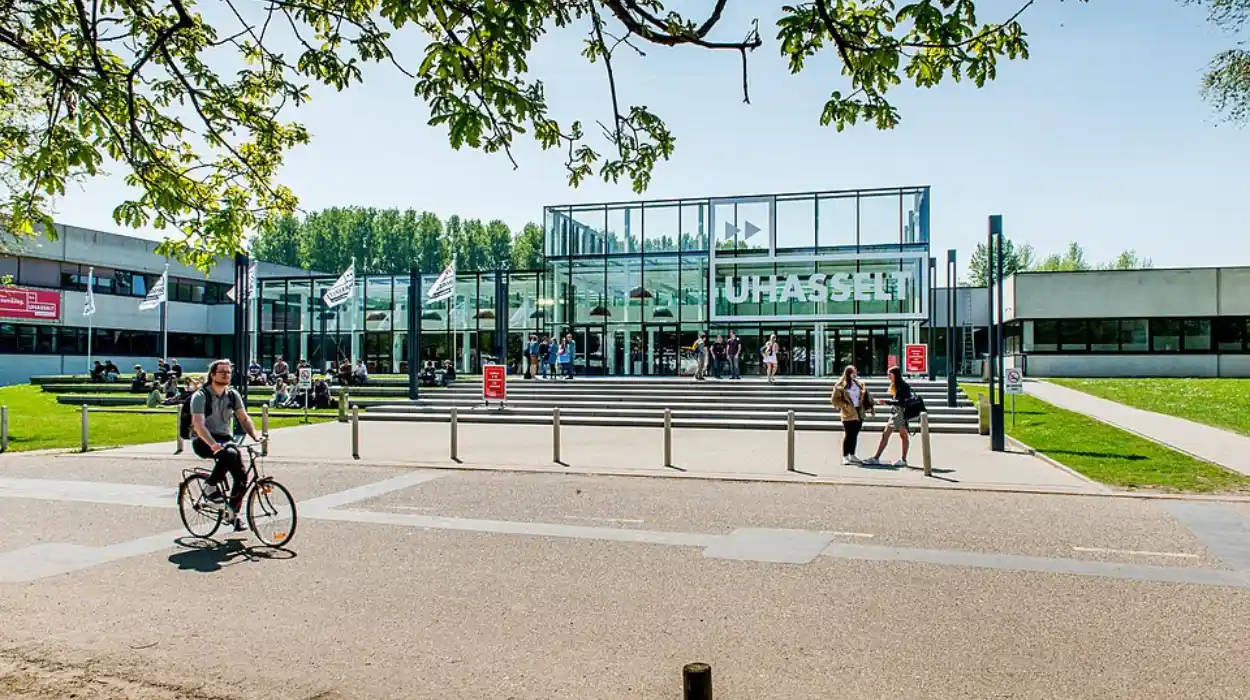 UHasselt Introduces "Smart to Campus" App Led by Prof. Brijs