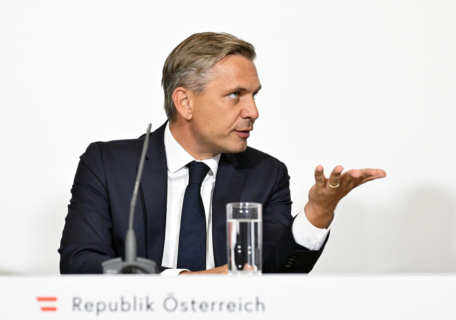 Vienna Advocates in Brussels to Eliminate the "Austria Surcharge"
