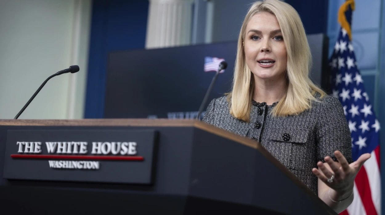 White House Accuses Democrats Amid 2025 Government Shutdown Threat