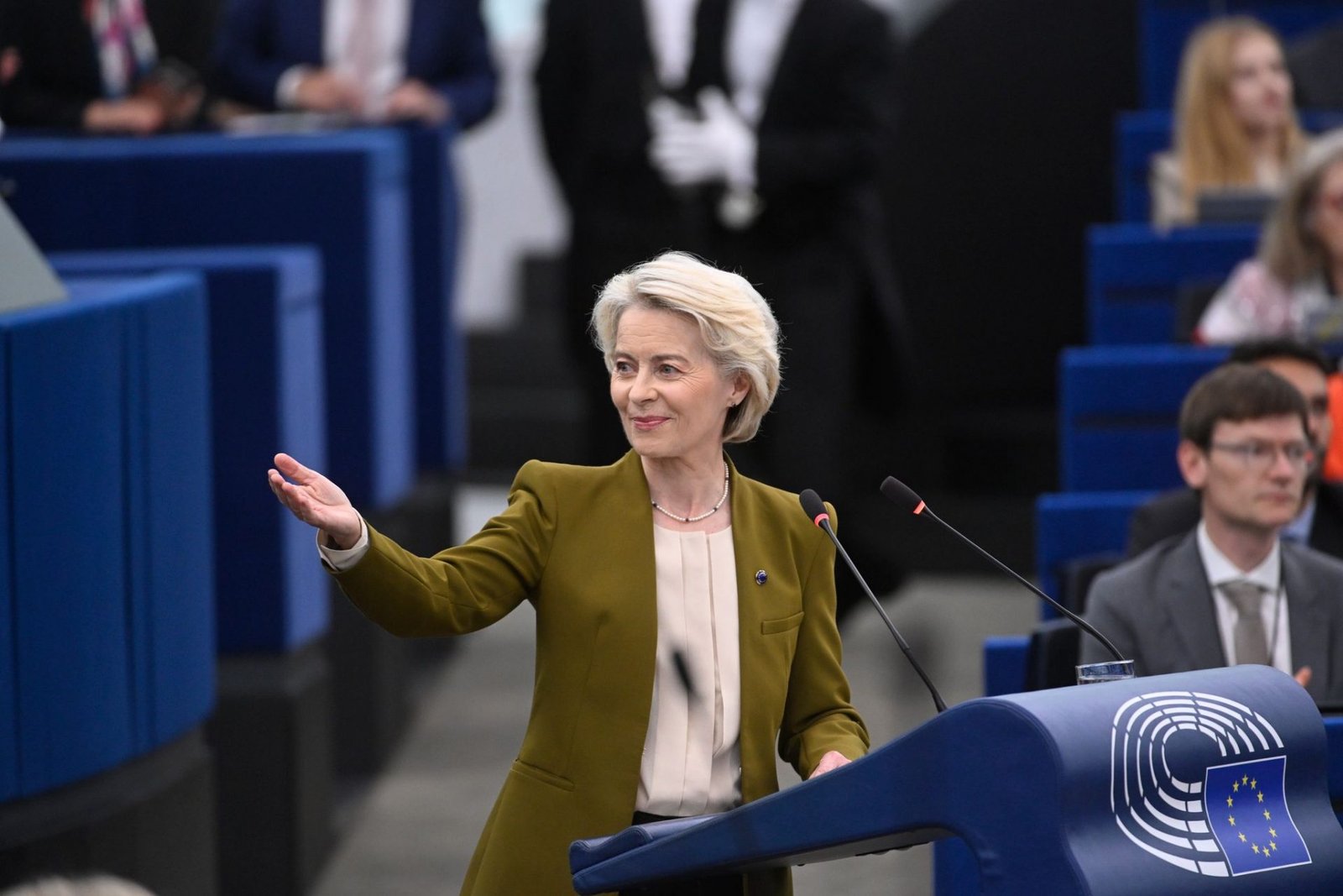 EP addresses skepticism towards Ursula von der Leyen; she responds: "Don’t fall for it."