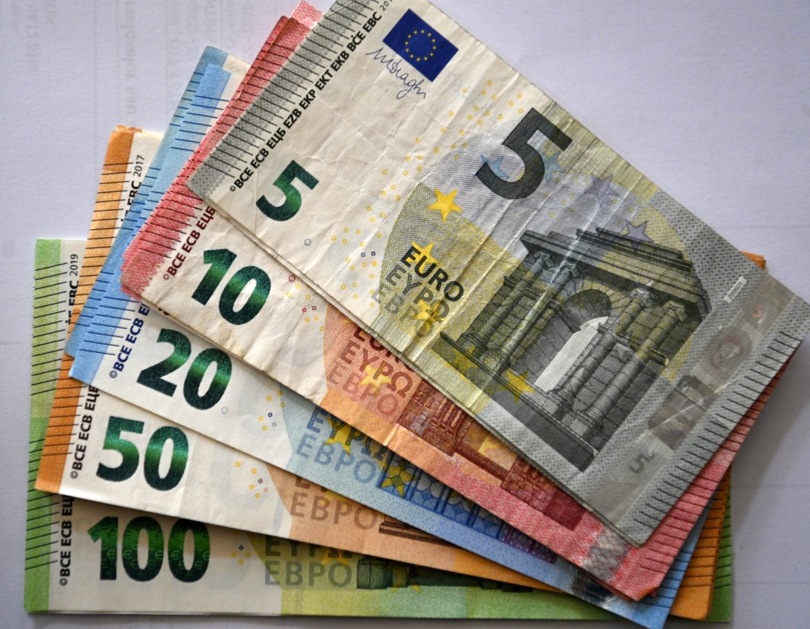EU Allocates 50 Million Euros in Emergency Aid for Farmers in Bulgaria, Hungary, Latvia, Lithuania, Poland, and Romania