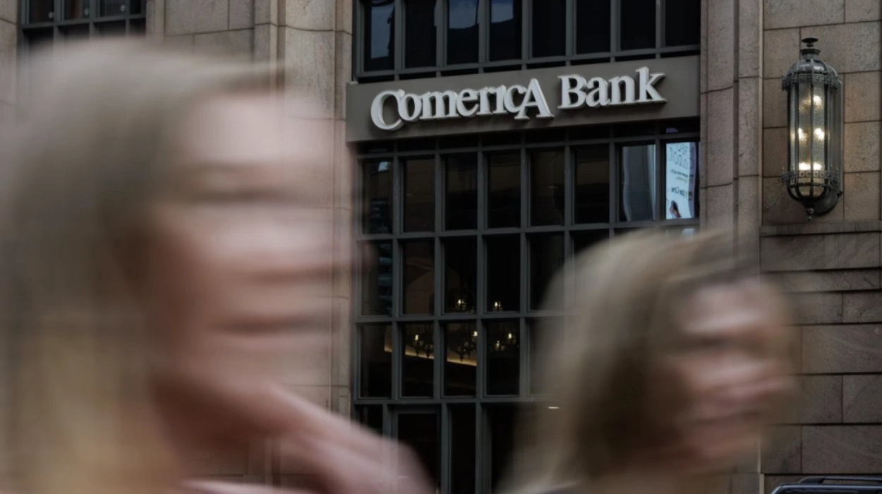 Fifth Third to Purchase Comerica in $10.9 Billion Agreement