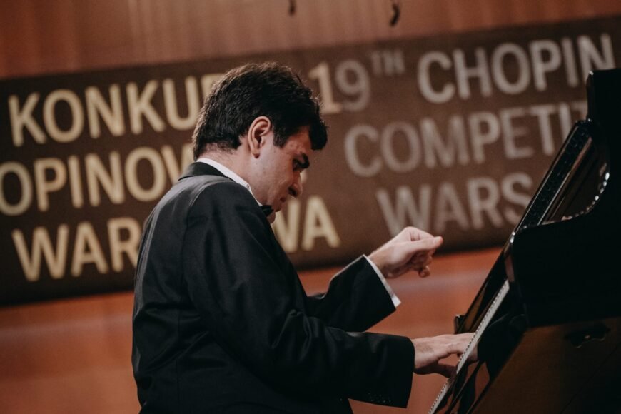 Finals of the Chopin Competition: Polonaise-Fantasia and One of the Two Piano Concertos