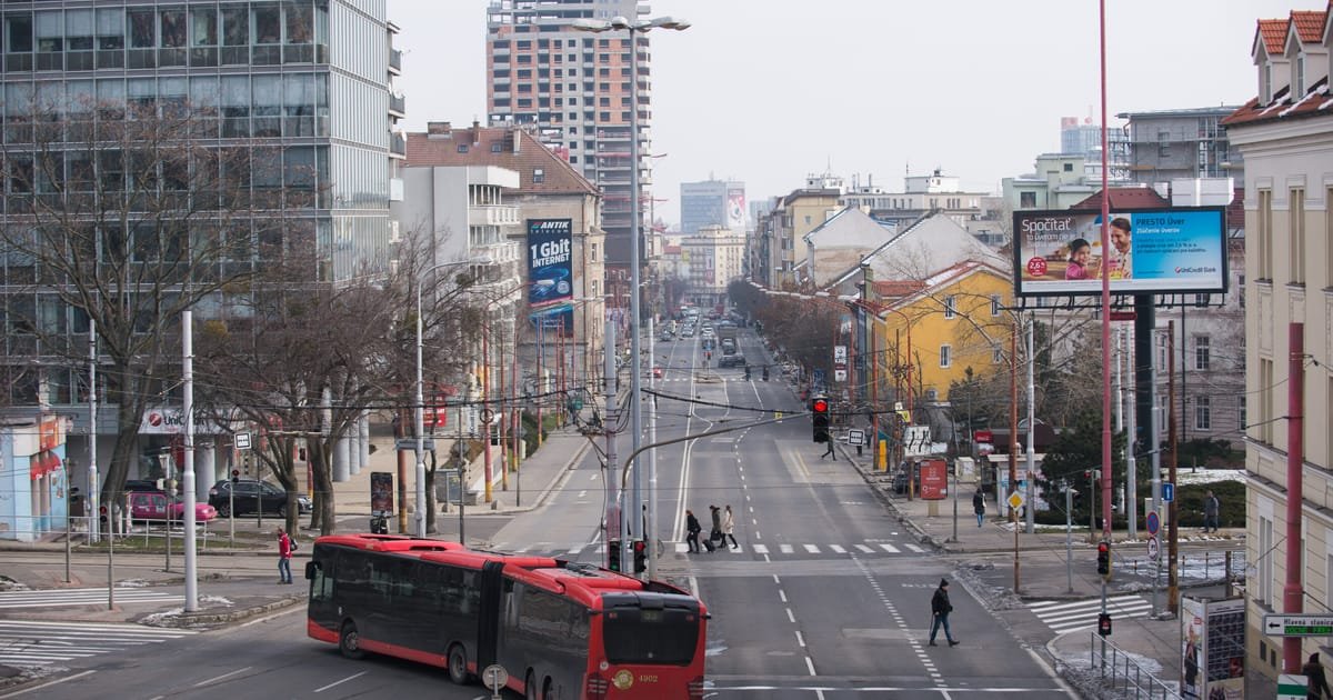 Slovaks, Feel Free to Run for the Bus