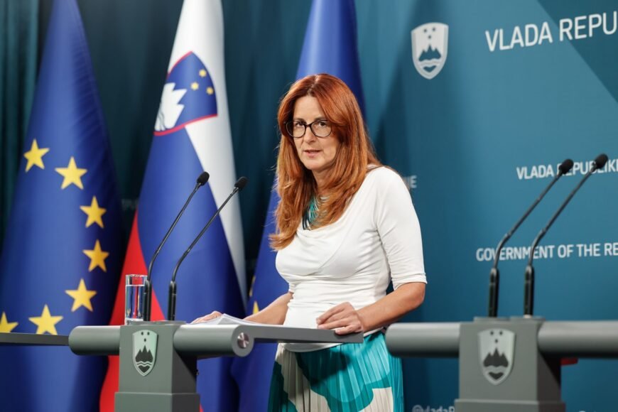 Slovenia urges the EU to safeguard international tribunals