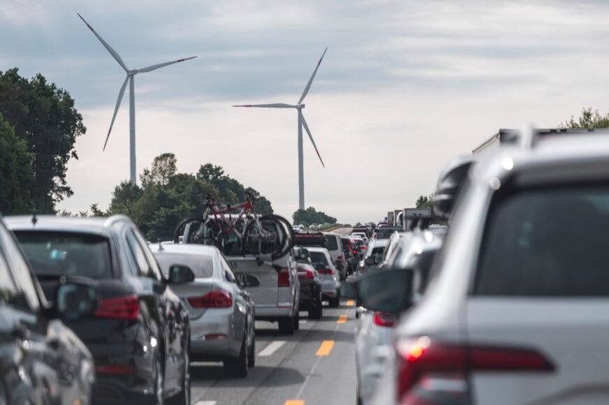 Spain and France Advocate for Comprehensive Ban on Combustion Engines