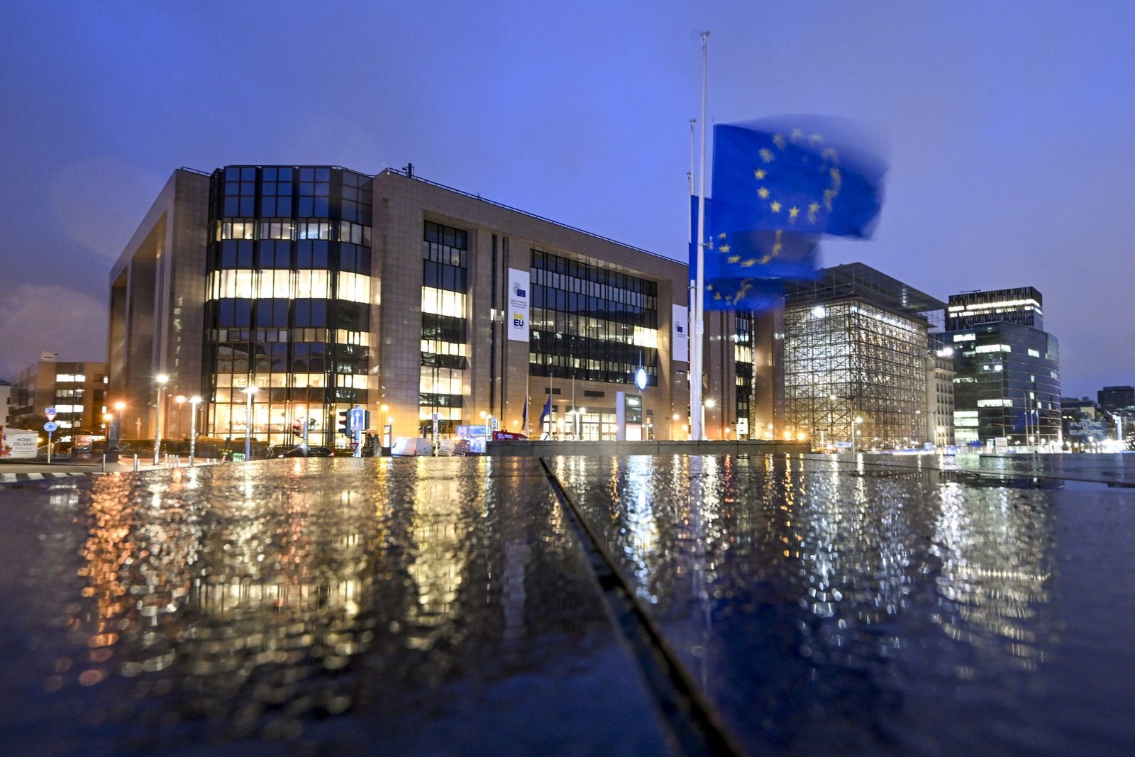 EU Antitrust Investigation into Deutsche Börse and Nasdaq Regarding Derivatives