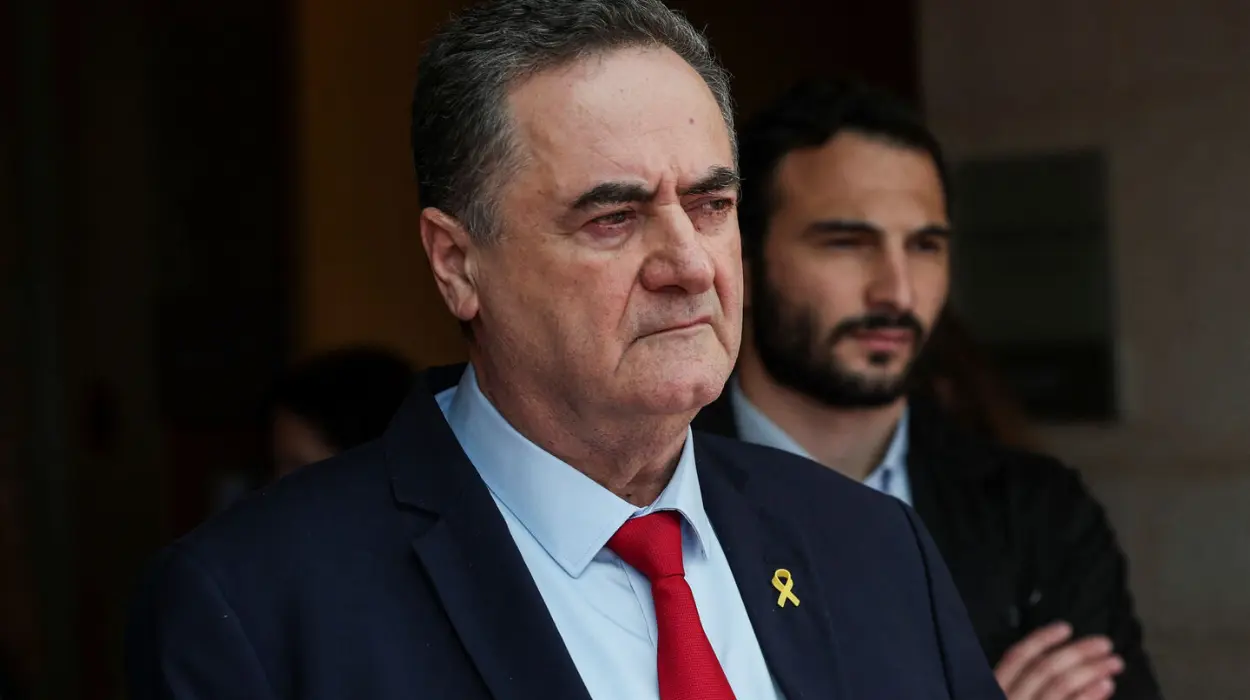 Israeli Minister Katz Urges Lebanon to Disarm Hezbollah