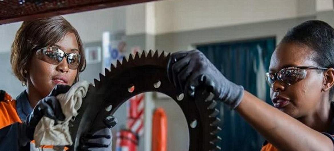 "Leave No One Behind": UN Advocates New Industrial Deal as Wealth Gap Widens