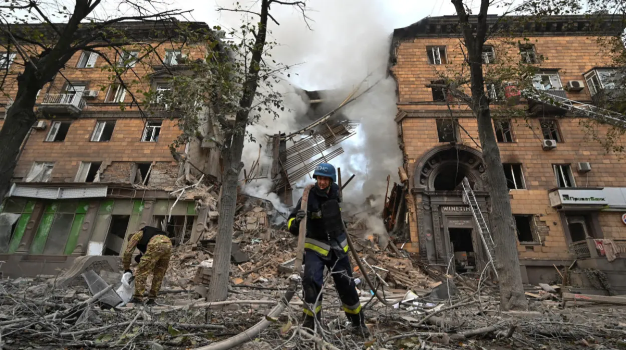 Russian Attack on Zaporizhzhia Cuts Power in Ukraine