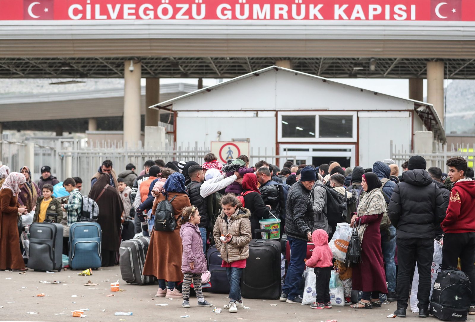 EU nations can make significant progress on reception centres beyond the EU borders.