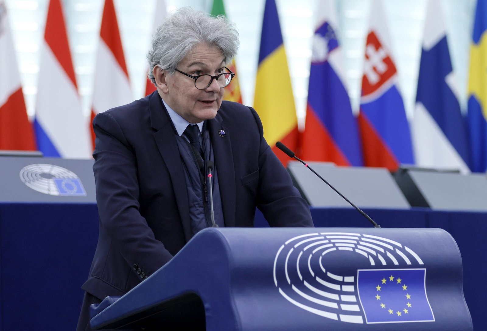 European Commission "denounces" US entry ban on Breton