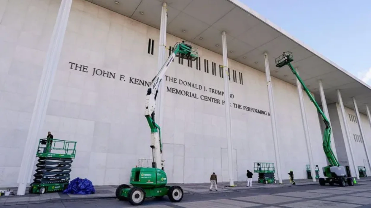 Joyce Beatty Files Lawsuit to Halt Trump-Kennedy Center Renaming