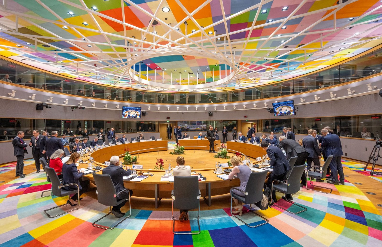 Košta: EU to provide Ukraine with €90 billion in financial aid