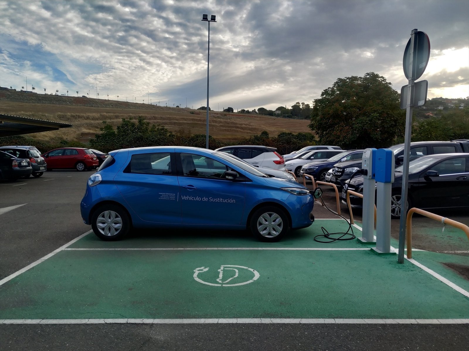 NGO Claims Electric Car Legislation for Company Fleets Will Advantage Spanish Industry