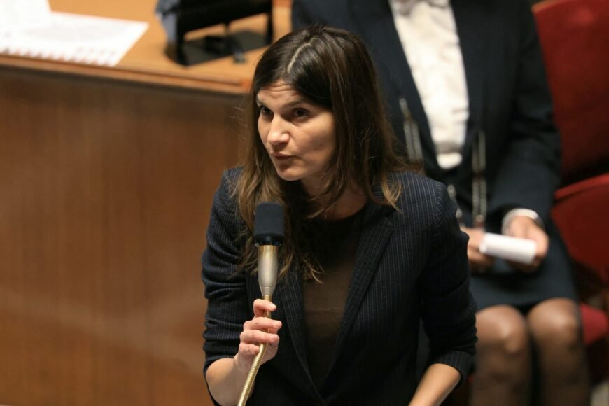 Paris warns that the American hardening towards Europe will persist.