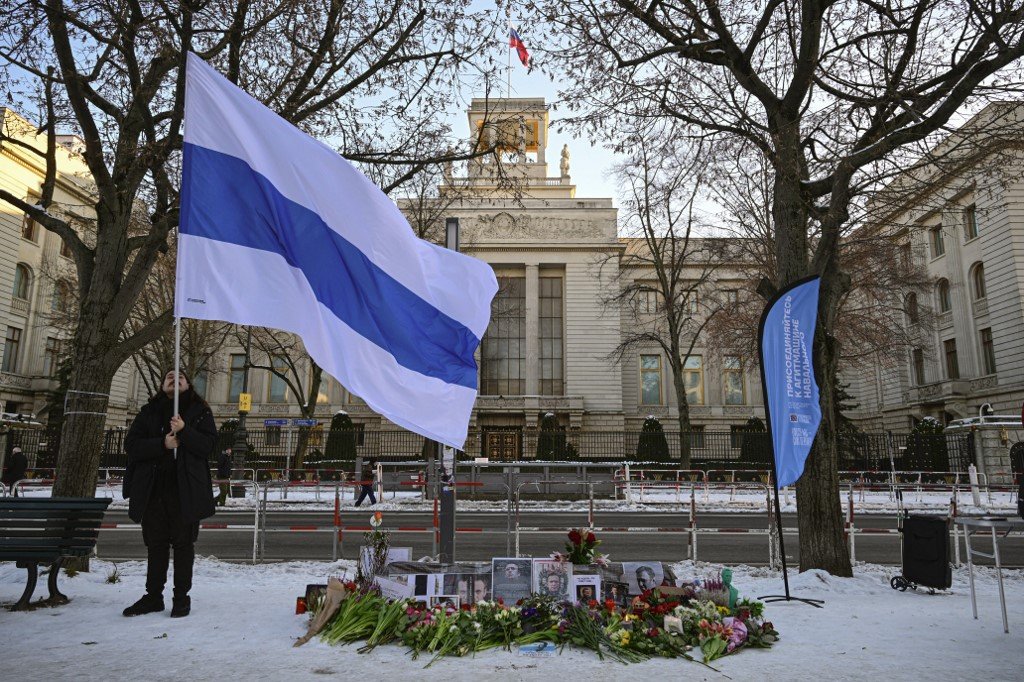 "Russian Diplomat: Utilizing Russian Assets for Ukraine Will Lead to Significant Consequences for the EU"