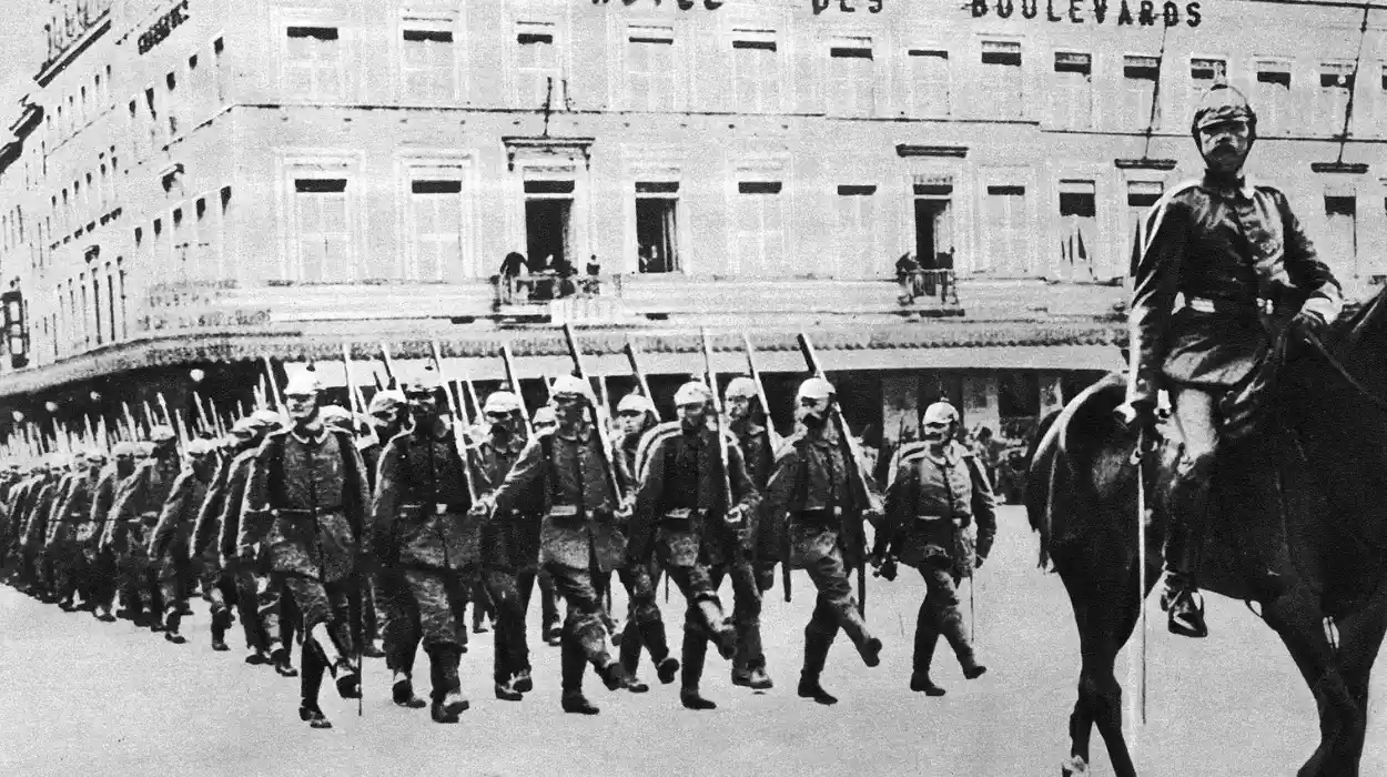 Siege of Antwerp Begins: German Tactics vs. Belgian Defense