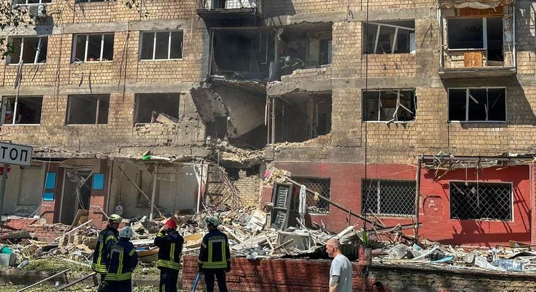 Weekend Attacks in Ukraine Cause More Casualties and Damage Infrastructure