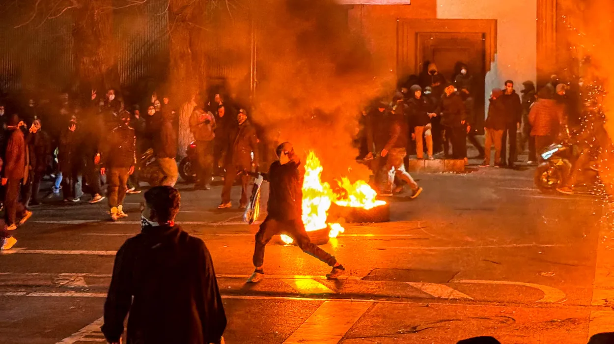 Day 13 of Iran Uprising: 54 Martyrs Confirmed as Regime Confronts Widespread Clashes and Blackouts