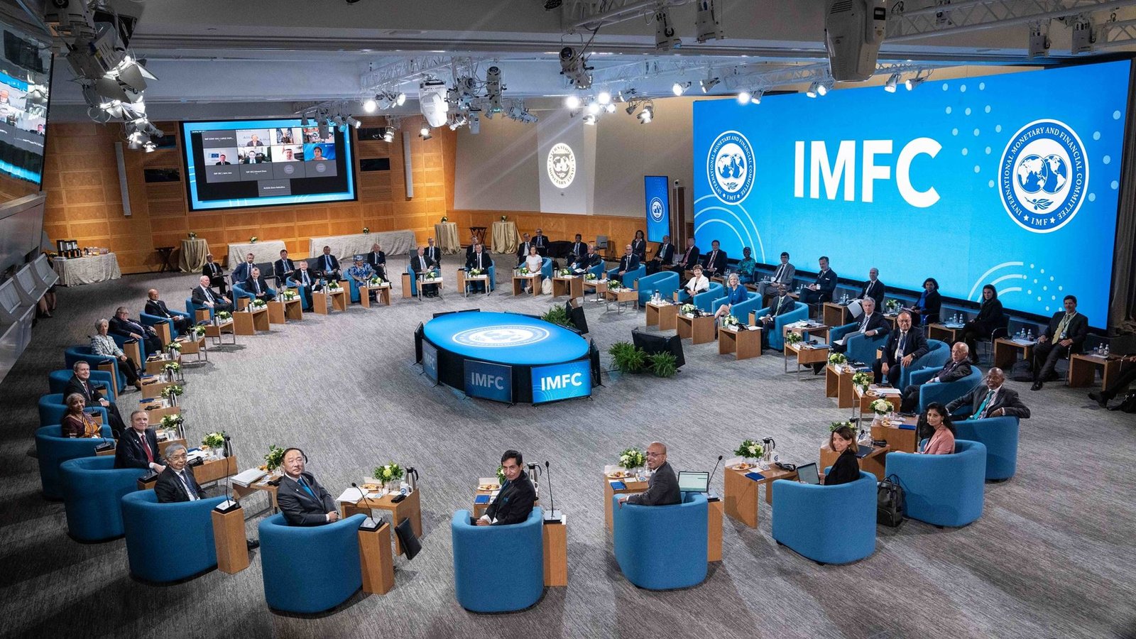 Powell’s Support from Global Central Banks Grows in Washington 2026