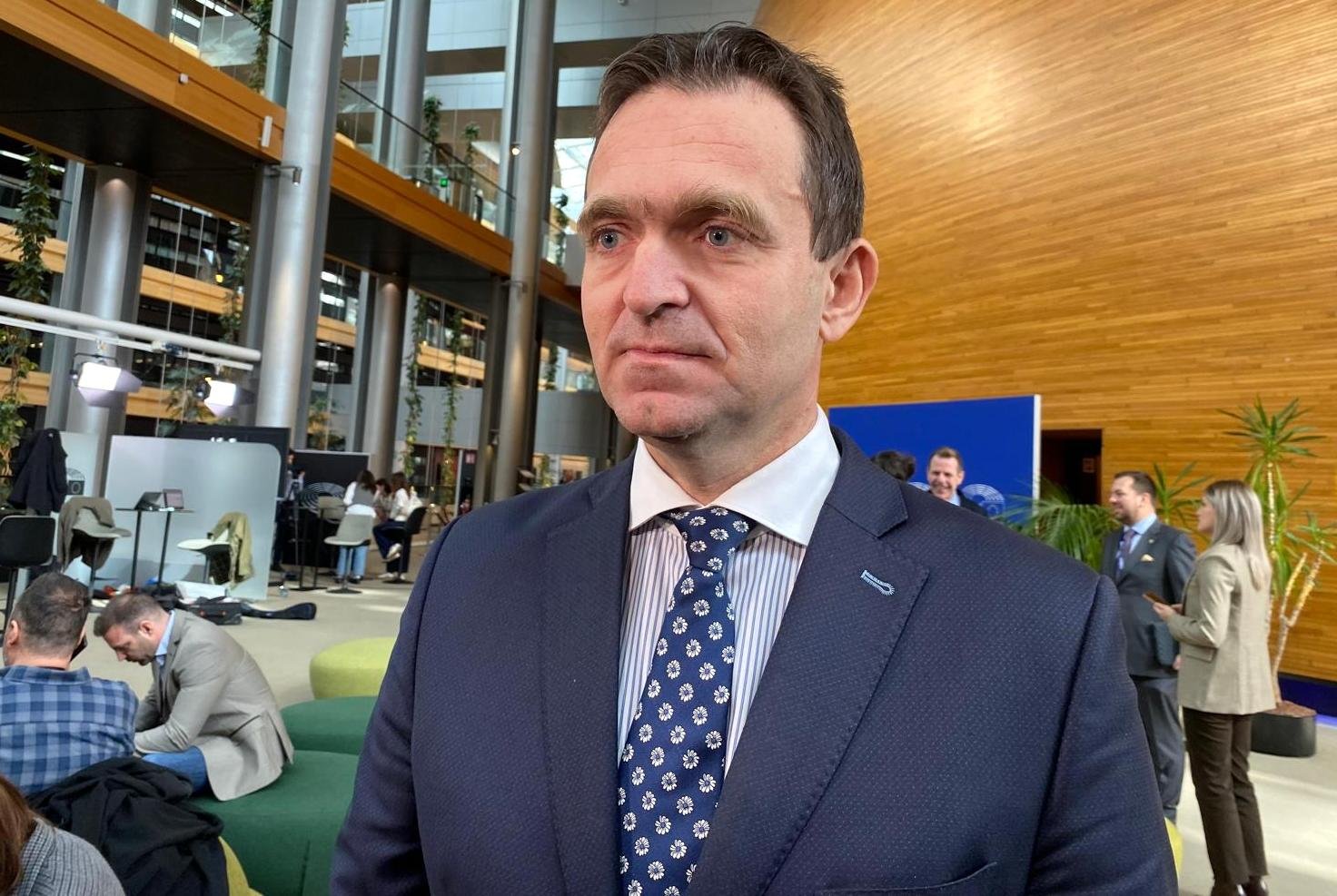Slovak MEPs Support Proposal for 28th Legal Regime for EU Businesses, Yet Express Concerns