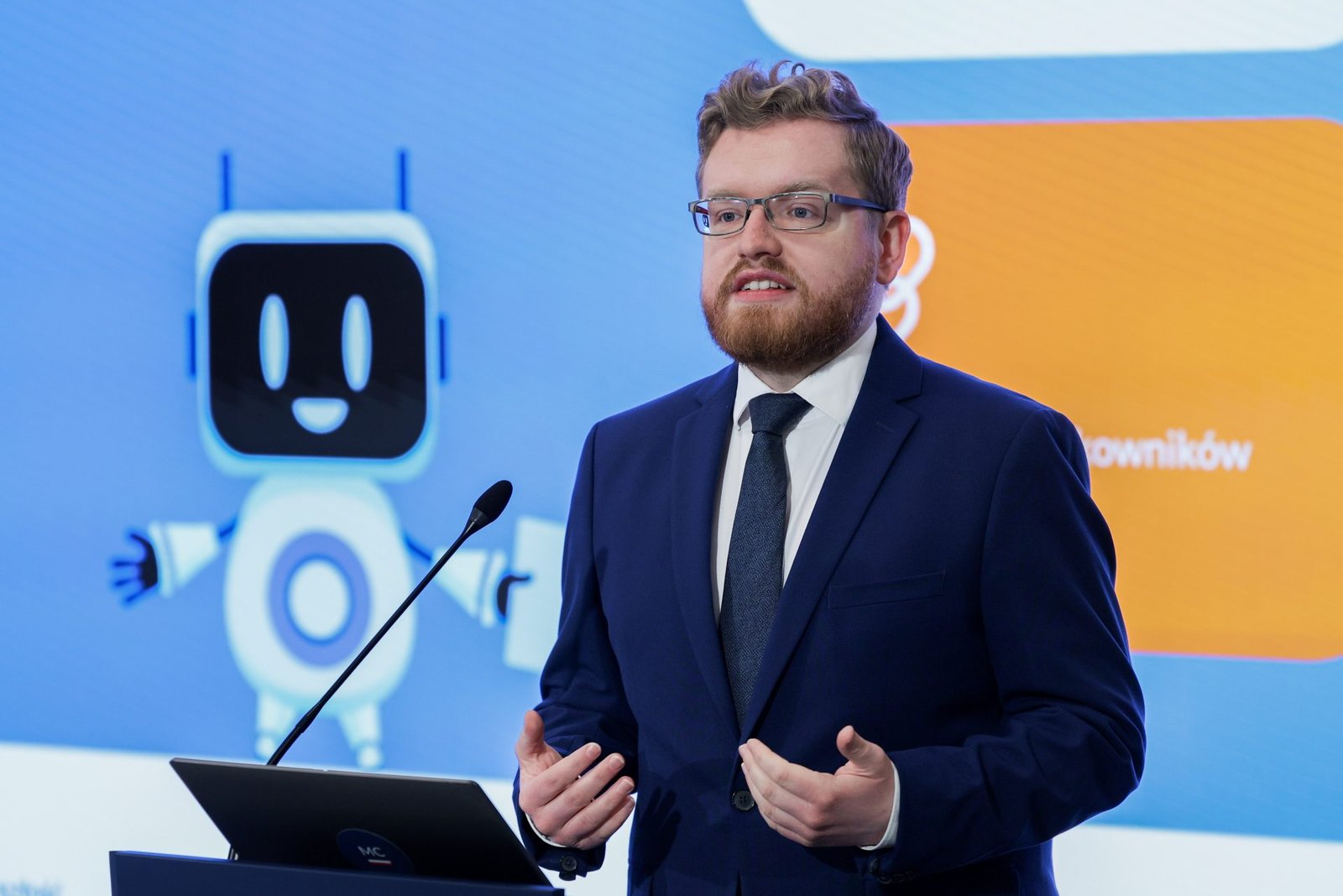 Standerski: Poland Stays Resolute as European Commission Revises AI Gigafactory Strategy