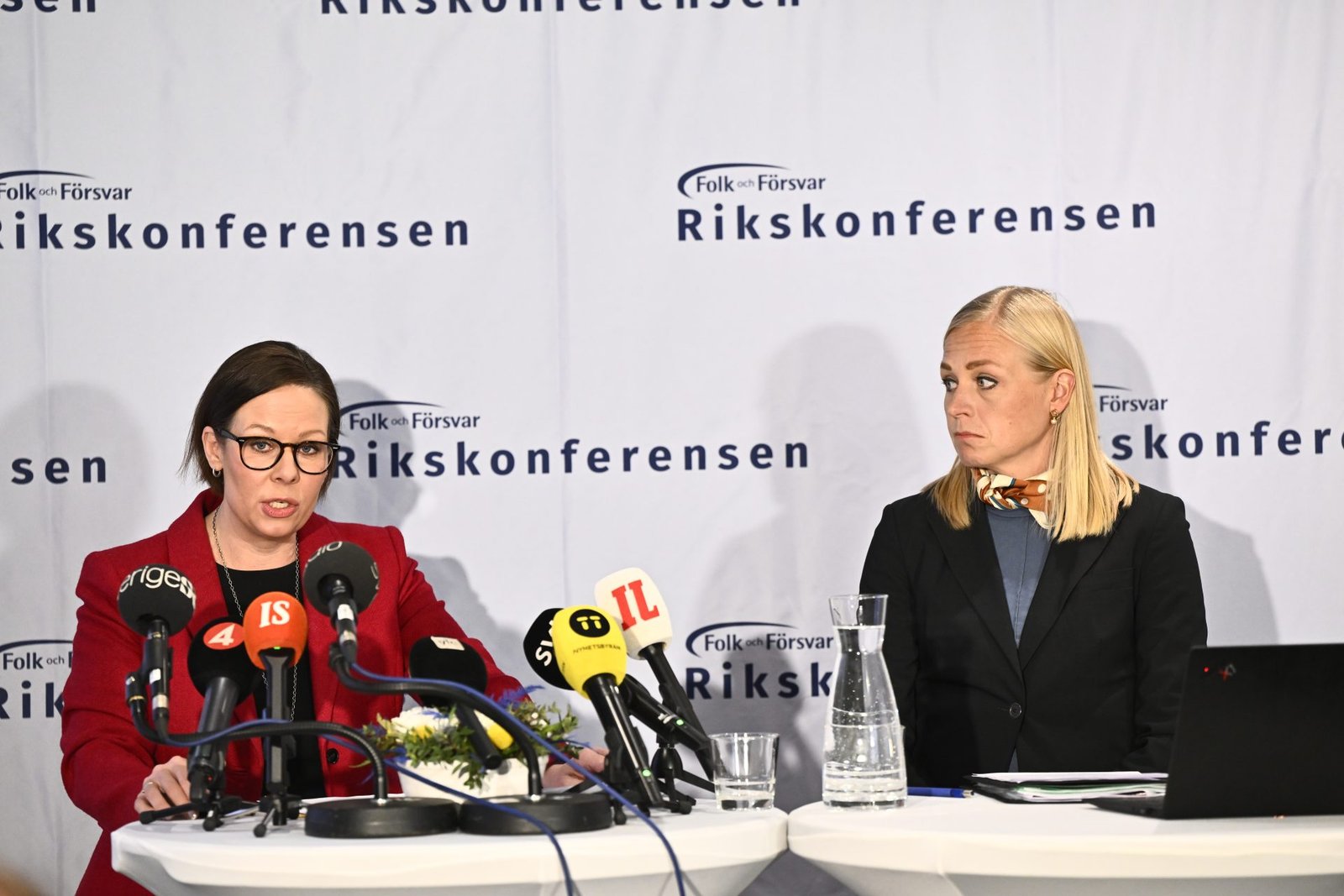 Sweden: Halt Luxury Goods Exports to Russia