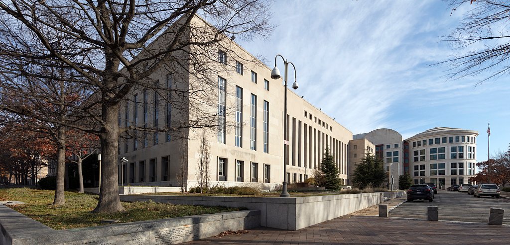 Washington: US Immigration Court Blocks Deportation Move