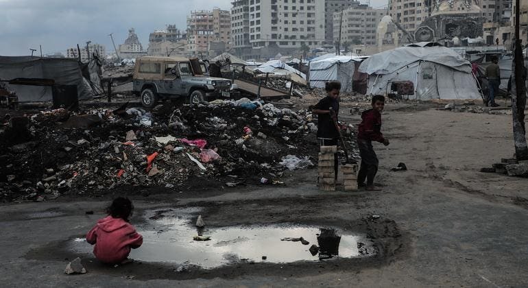 Winter Storms Displace Thousands in Gaza
