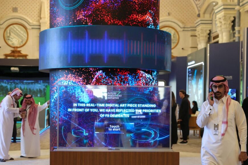 Saudi Arabia Wealth Fund Plans Major Strategy Shift for Riyadh 2026