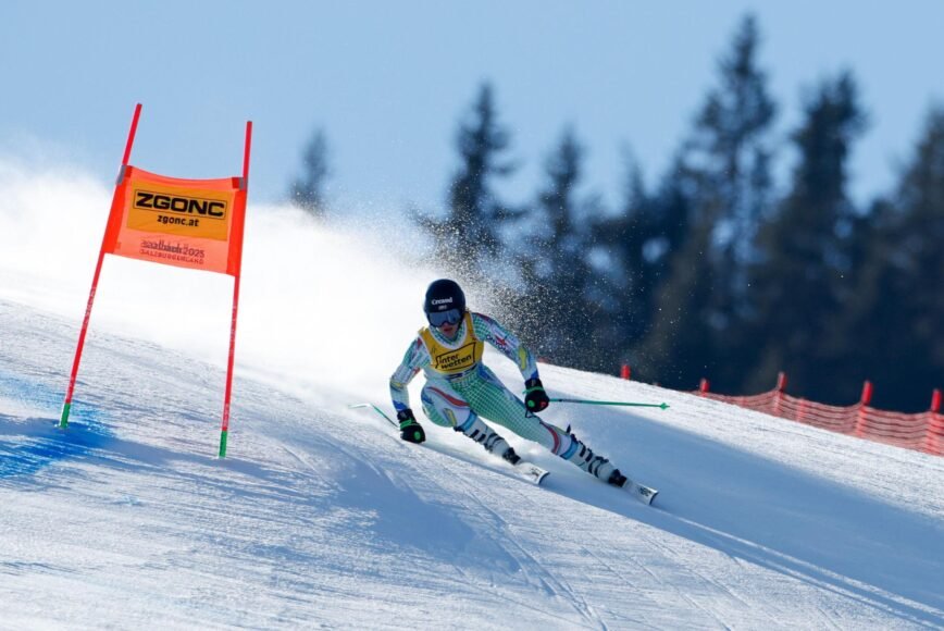 Ski Racing Crash Halts Women’s Downhill Action in Cortina