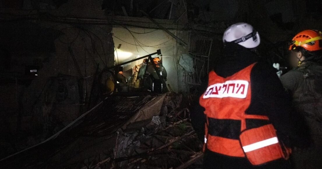 Tehran Targets Near Israeli Nuclear Facility Amid Trump’s Threats to Attack Iranian Power Plants