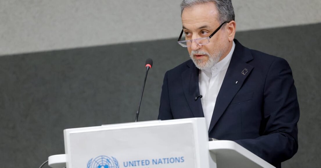 Iranian Foreign Minister Visits Pakistan for Peace Talks