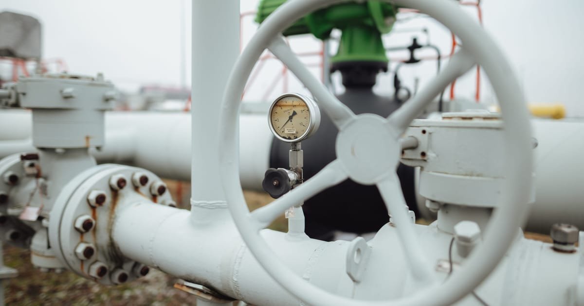 Serbia Discovers Explosive Near Hungary Pipeline Ahead of Key Election