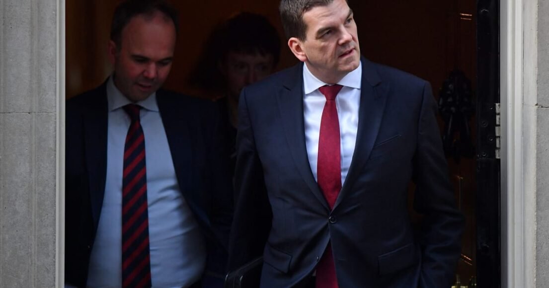 UK Officials Didn’t See a Need to Vet Peter Mandelson, Says Sacked Olly Robbins