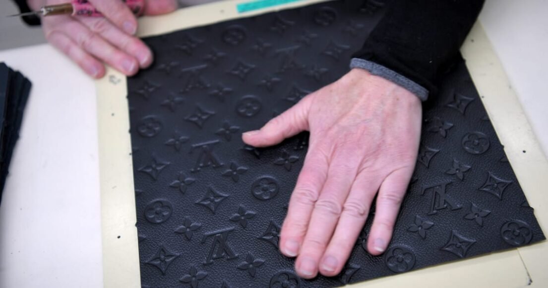 Un tanneur de LVMH, lié à la déforestation, se démène contre la réglementation européenne