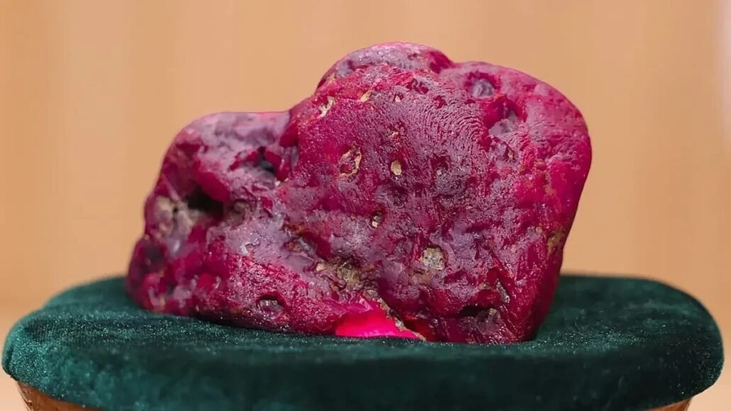 11,000-carat ruby ​​found in Burma