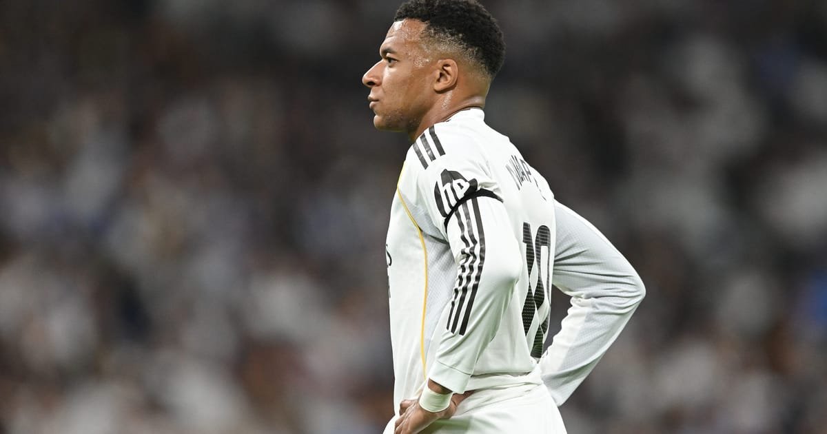 French far right to Kylian Mbappé: Focus on playing football