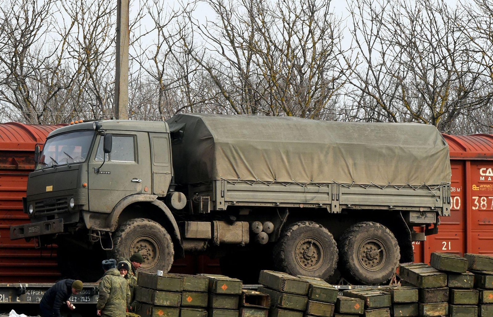 Russia Conducts Military Drill Demonstrating Nuclear Warhead Movements in Moscow 2026