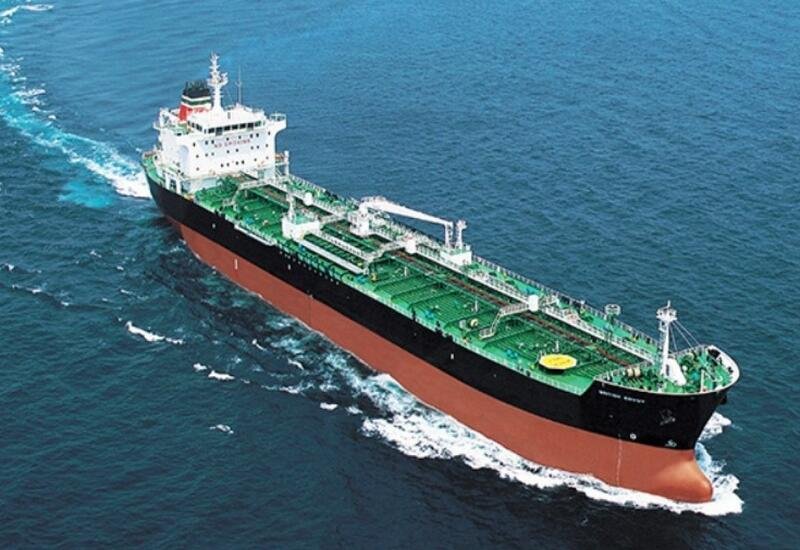 Iran Ties Strait of Hormuz Reopening to Lebanon Ceasefire Despite Oil Waivers