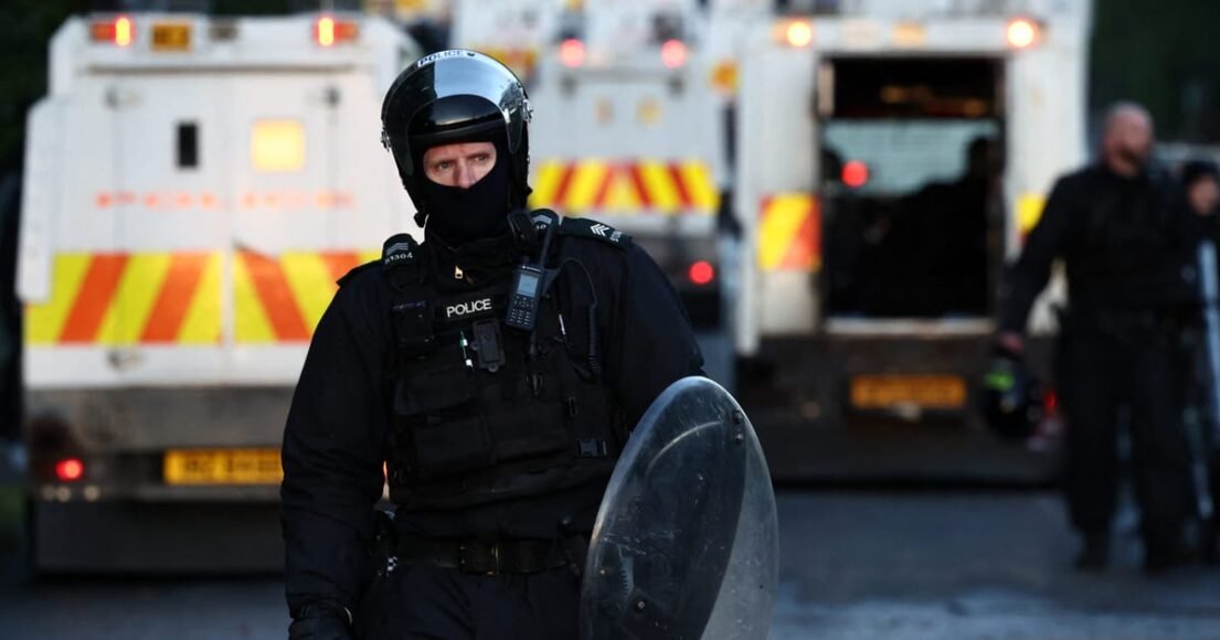 Police Battle Anti-Migrant Rioters in Northern Ireland, Shifting Focus to Open Irish Border