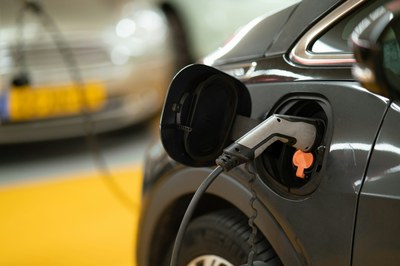 Significant Decrease in Average CO2 Emissions from New Cars and Vans in 2025 | Press Releases