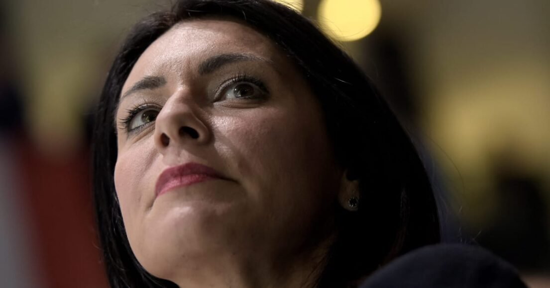Socialists Urge Defector to Relinquish EU Parliament Vice Presidency