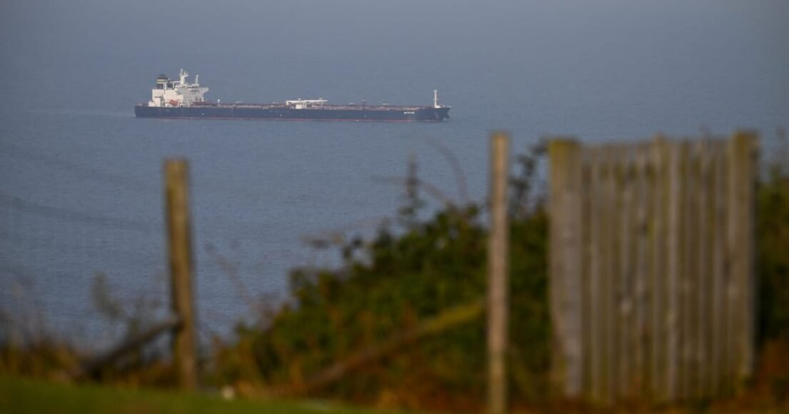 UK Probes Alleged Incident of Russian Frigate Shooting at British Yacht in English Channel